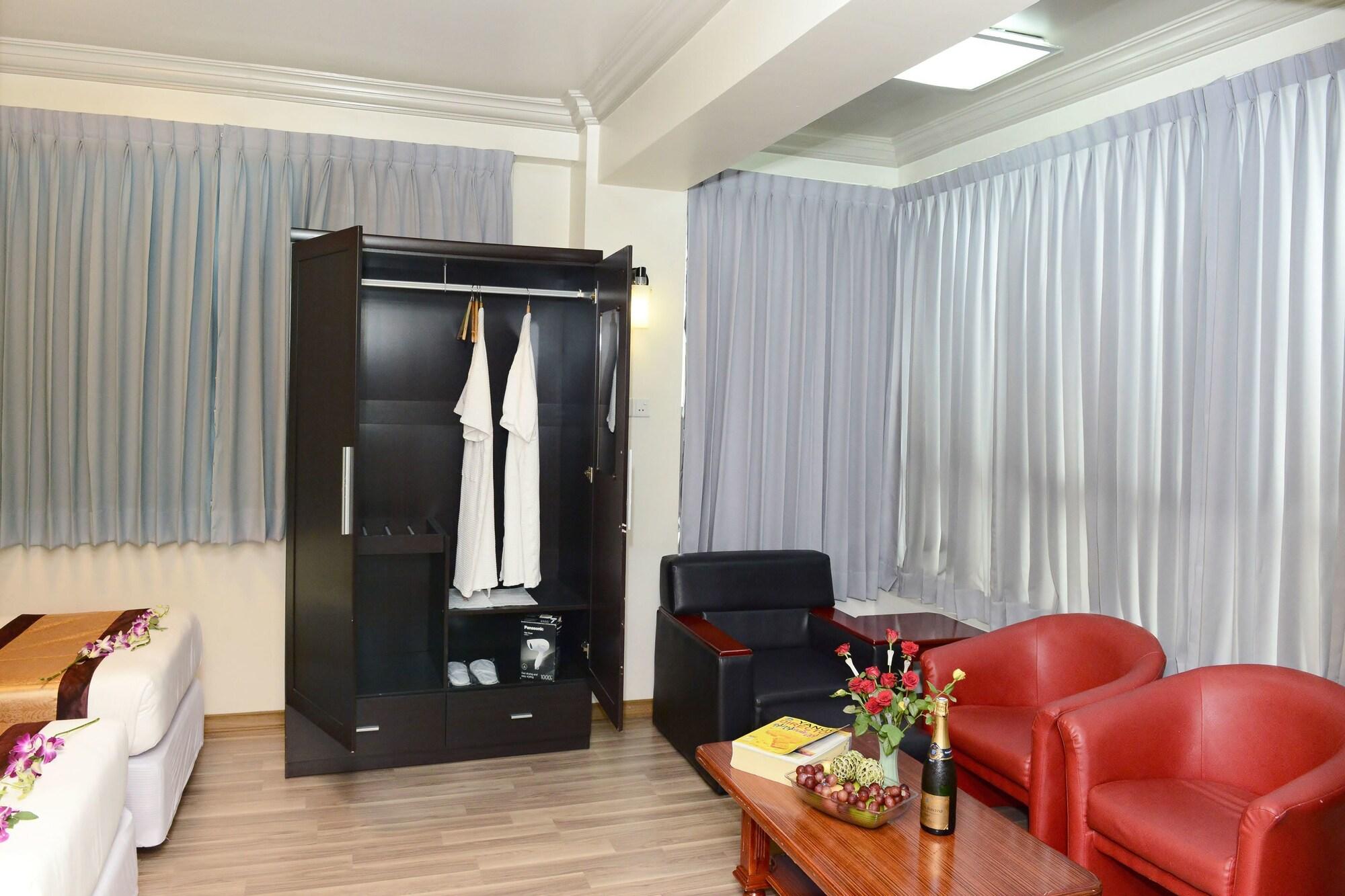 Hotel Grand United - Chinatown Yangon Exterior foto