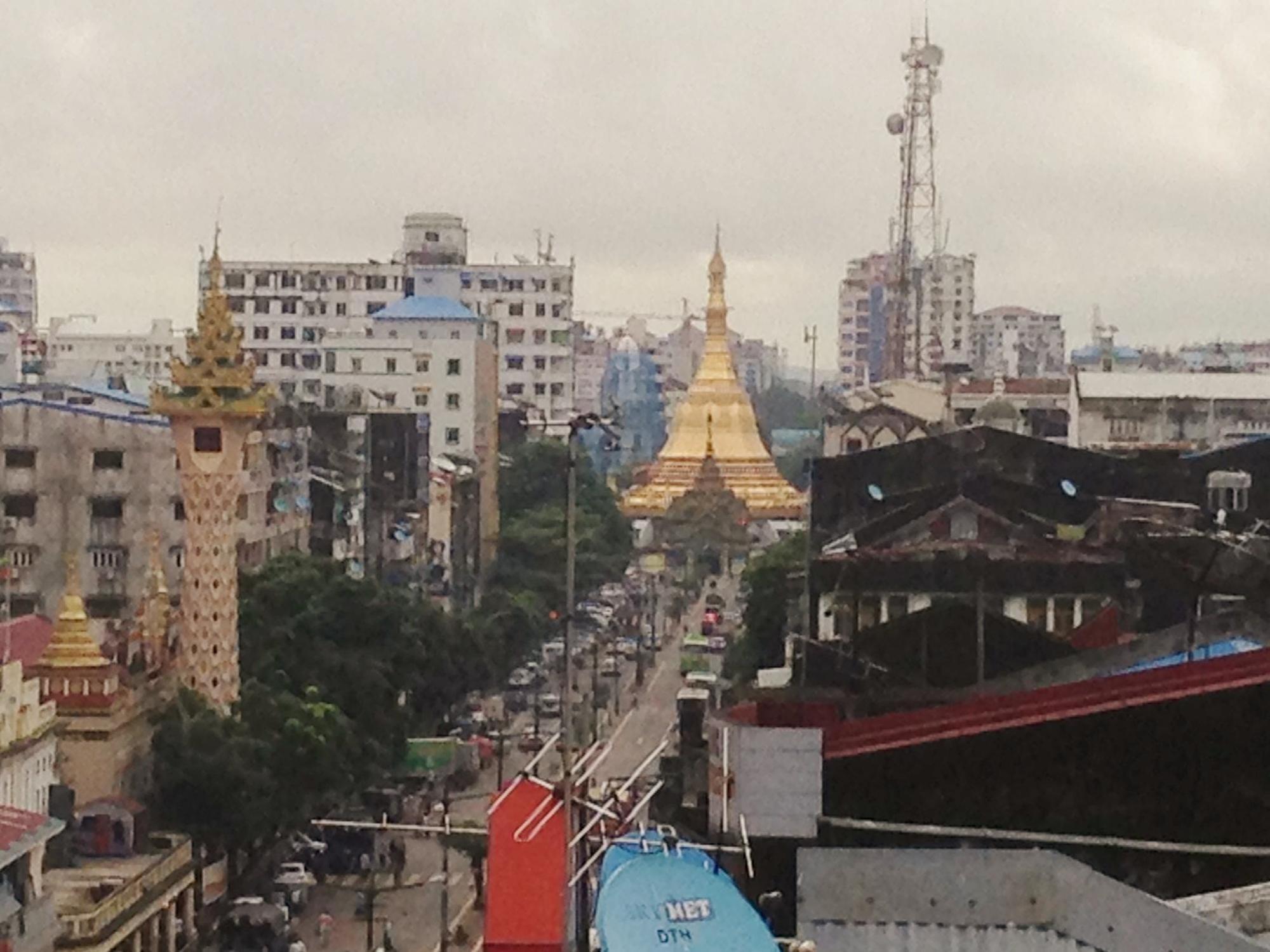 Hotel Grand United - Chinatown Yangon Exterior foto