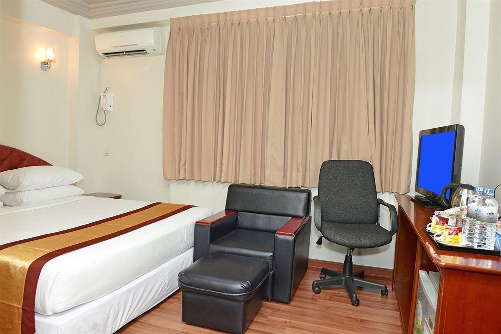 Hotel Grand United - Chinatown Yangon Exterior foto