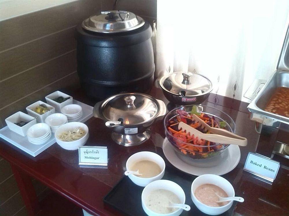 Hotel Grand United - Chinatown Yangon Exterior foto