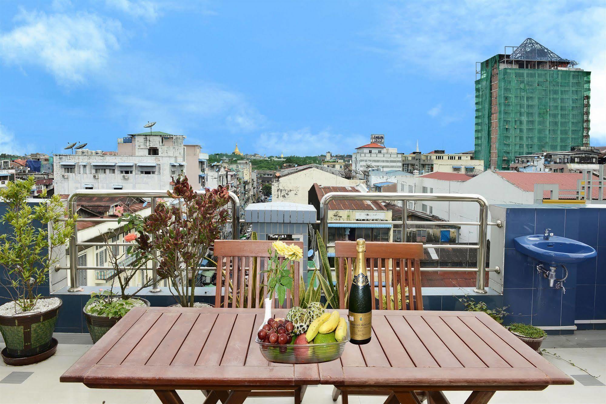 Hotel Grand United - Chinatown Yangon Exterior foto